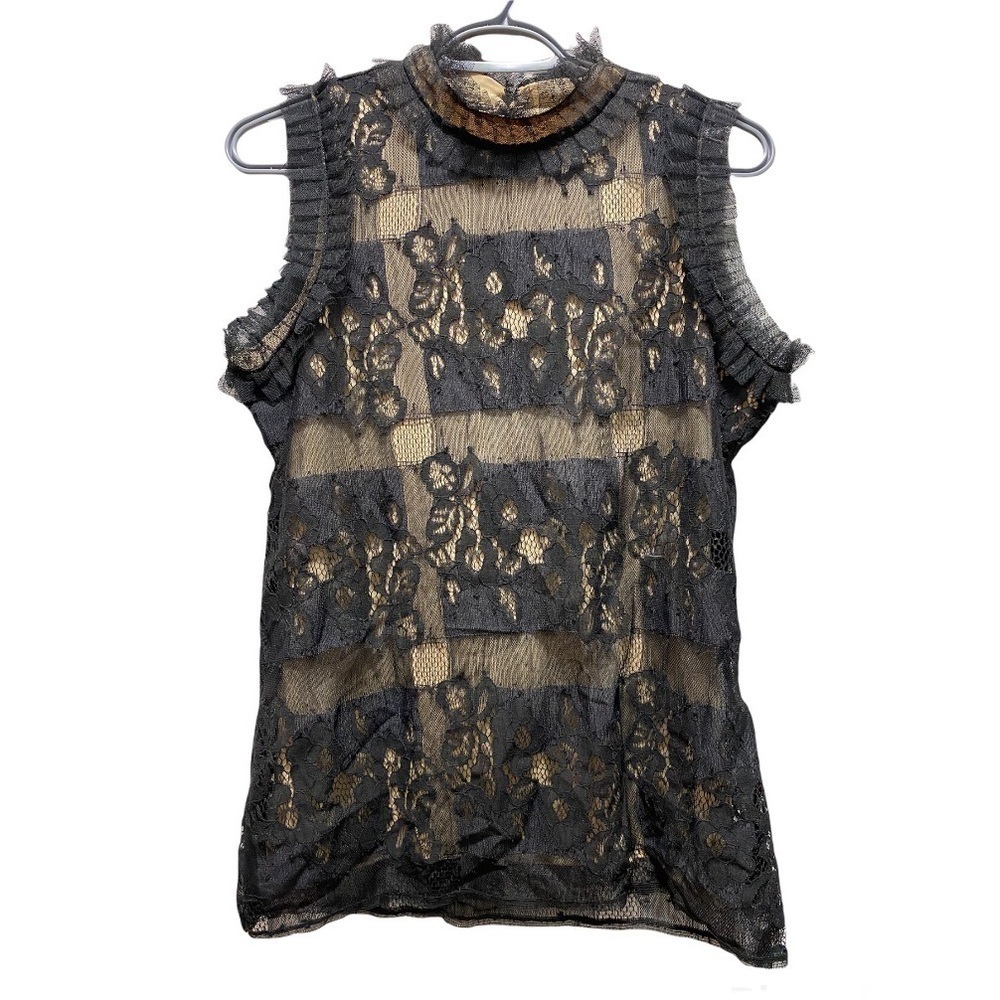 MAX Studio Sleeveless Lace Top size S